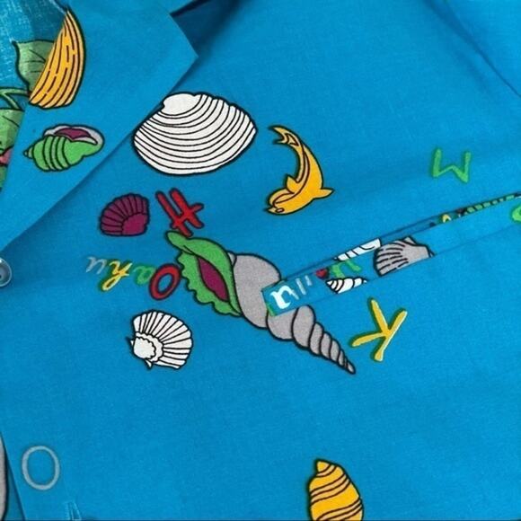 Hilo Hattie Hawaiian Shirt Button Down Blue Floral Vintage Shirt - Picture 8 of 8